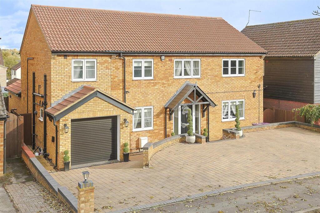 Main image of property: Bowling Green Lane, Buntingford