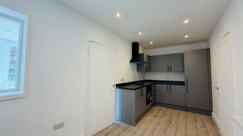 The Avenue, Seaham, Durham, SR7 8BE photo 4