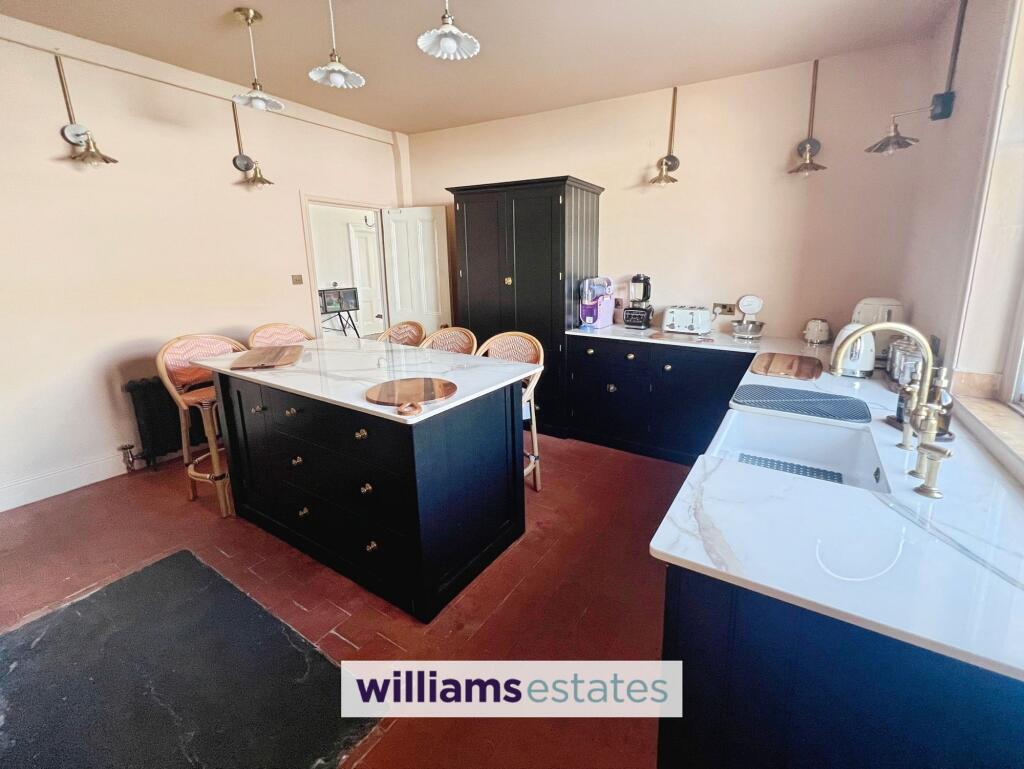 Llanrhydd Street, Ruthin, LL15 - View 6