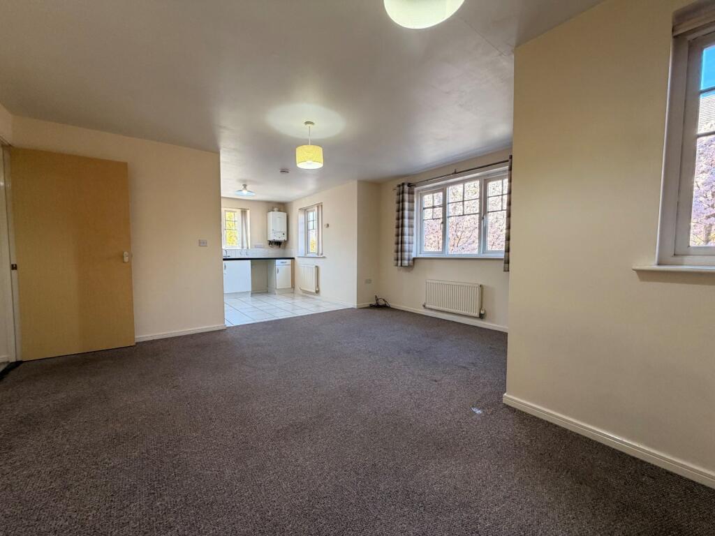 Caroline Court, Burton-on-Trent, Staffordshire, DE14 photo 4