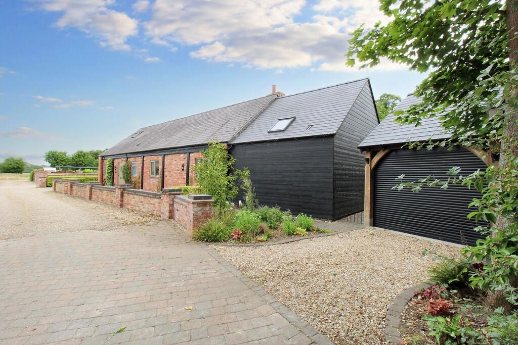 Main image of property: South Hykeham Road, Aubourn