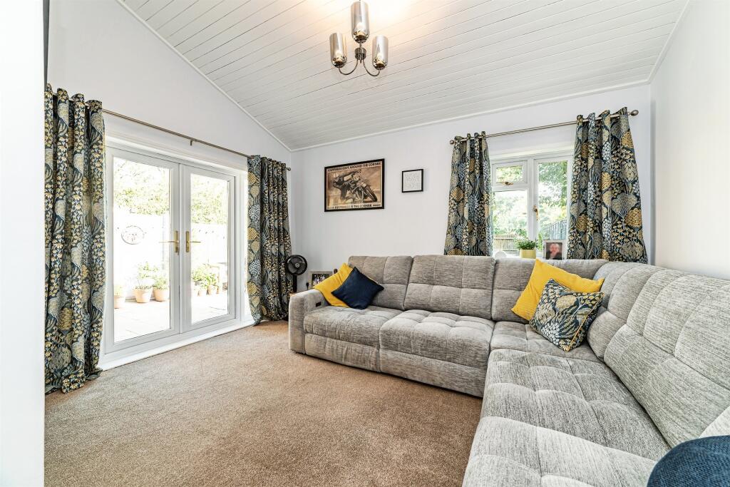 House in Basingstoke and Deane, Basingstoke - View 4