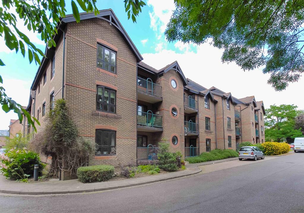 Main image of property: WINDSOR, REGENT COURT - FURNISHED