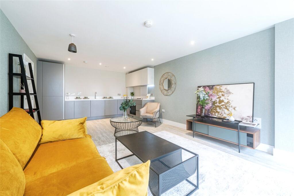 Main image of property: Kings Road, Newbury, Berkshire, RG14