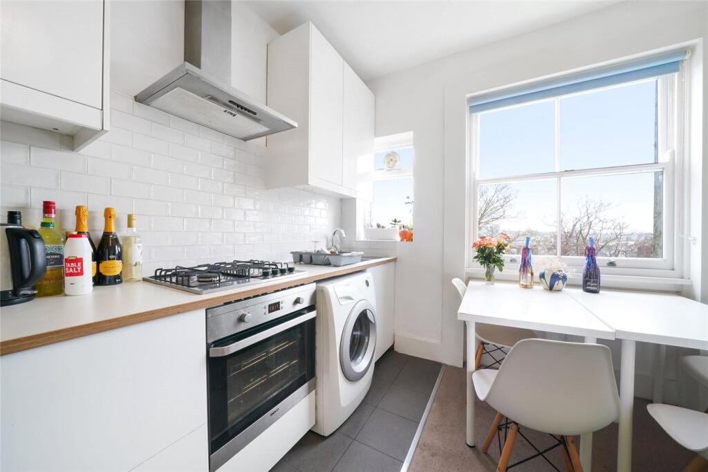 Apartment in London, Kentish Town - View 3
