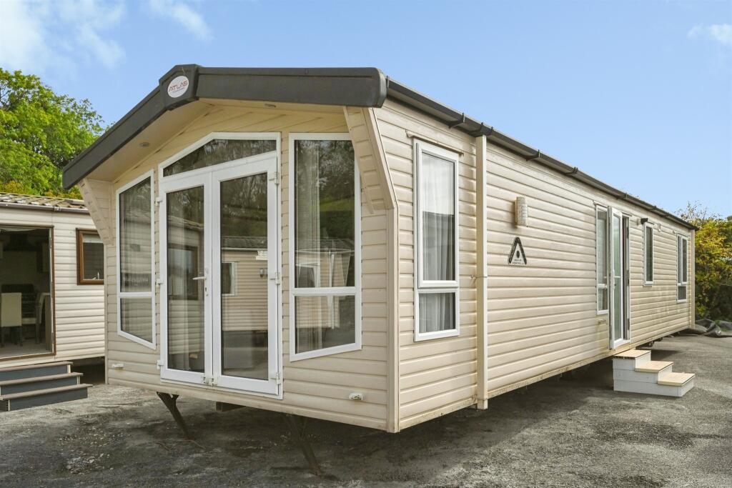 Main image of property: Witham Bank, Chapel Hill, Lincoln
