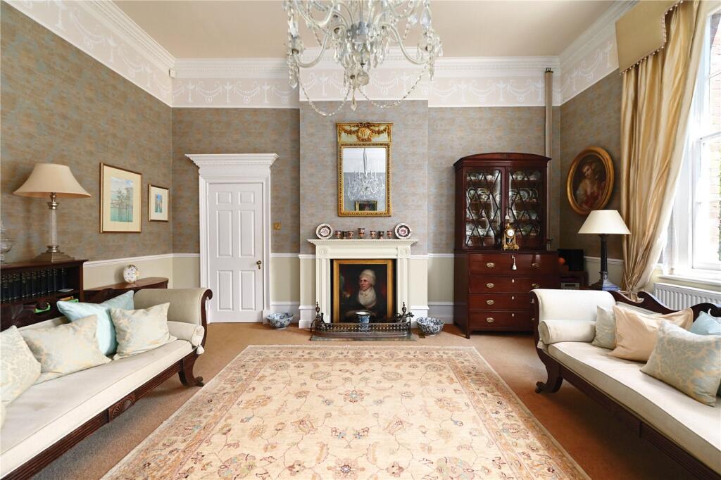 House in Hart, Winchfield - View 3