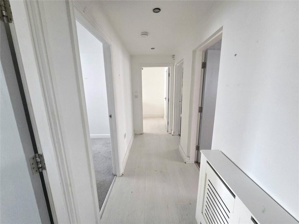 Apartment in Knowsley, Liverpool City Region - View 2