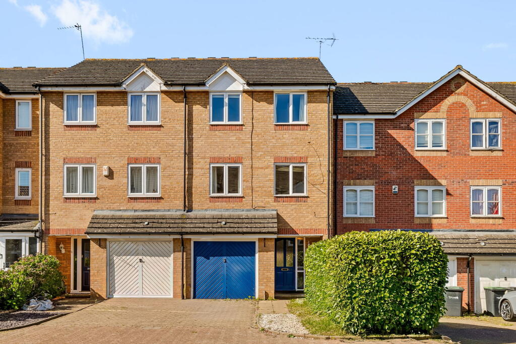 Main image of property: Westminster Drive, London, N13