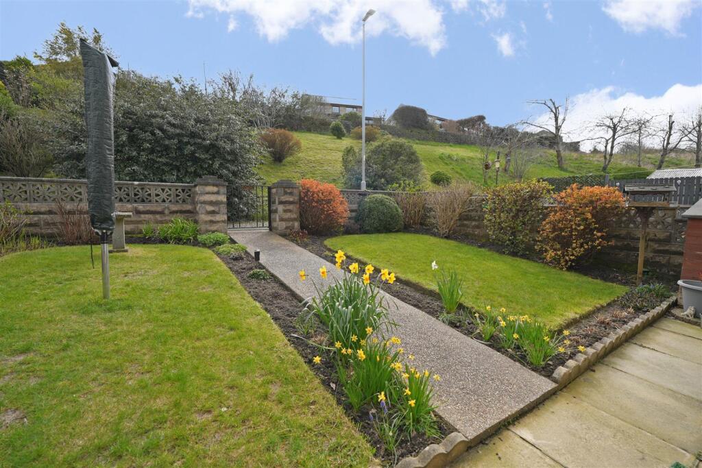 House in Calderdale, Sunnybank, Little Bradley - View 4