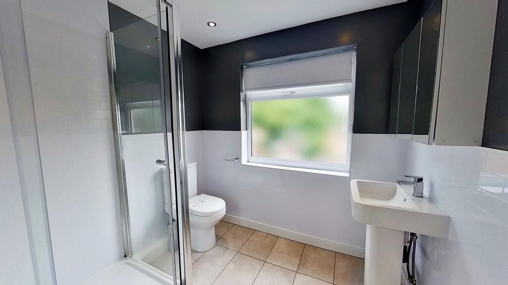 House in Nottingham - View 4