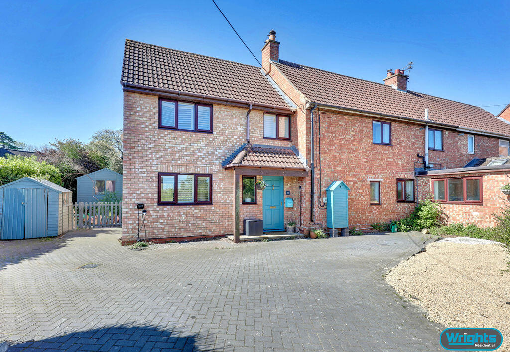4-bed semi-detached on Whaddon Lane, Trowbridge, £479,950