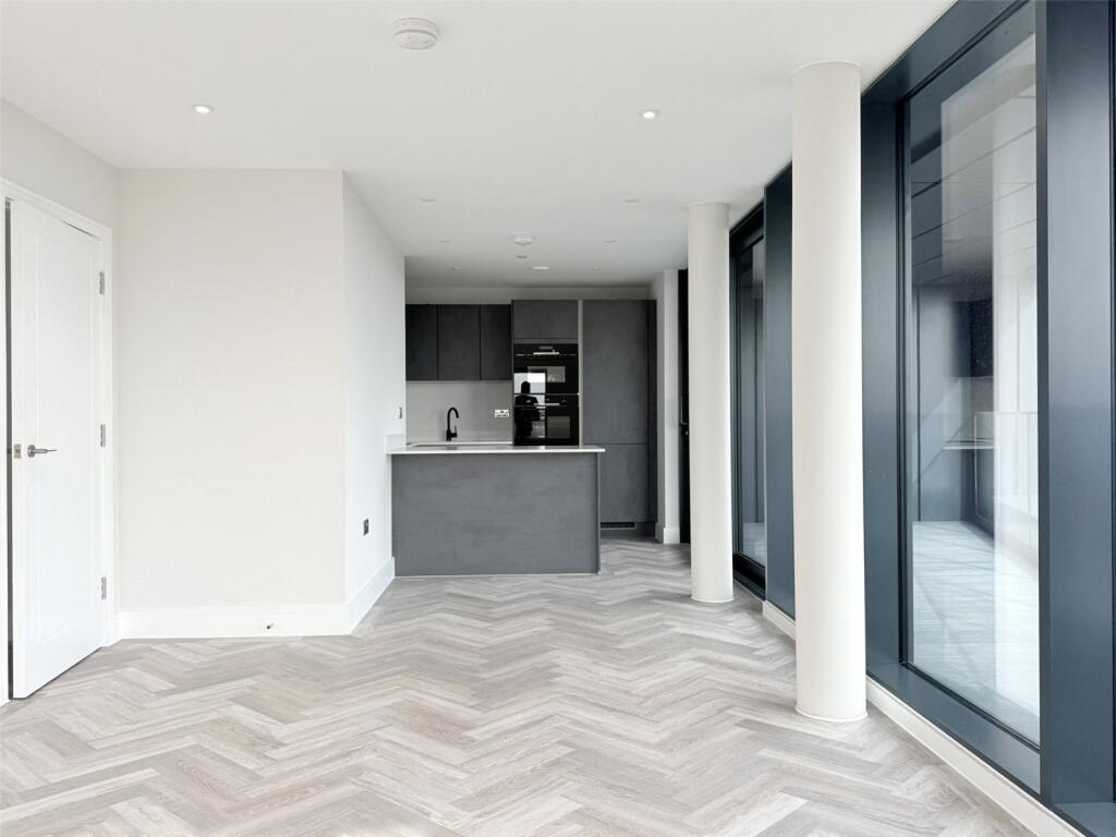 Apartment in London - More