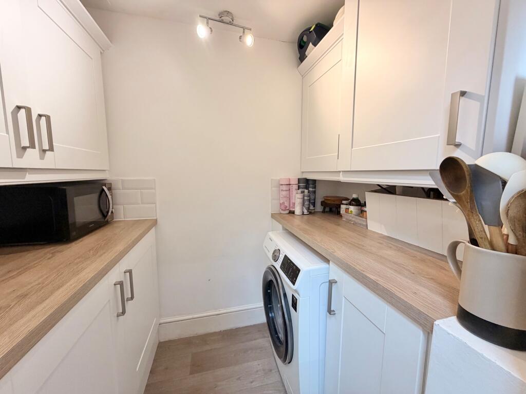 House in Romford - More