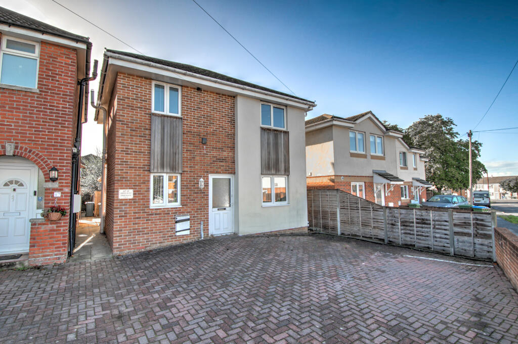 Main image of property: Flat 2, 47D, Orpen Road, Southampton, Hampshire