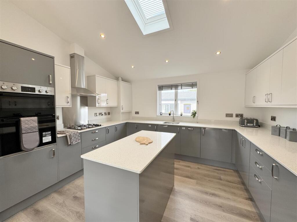 House in Truro - View 5