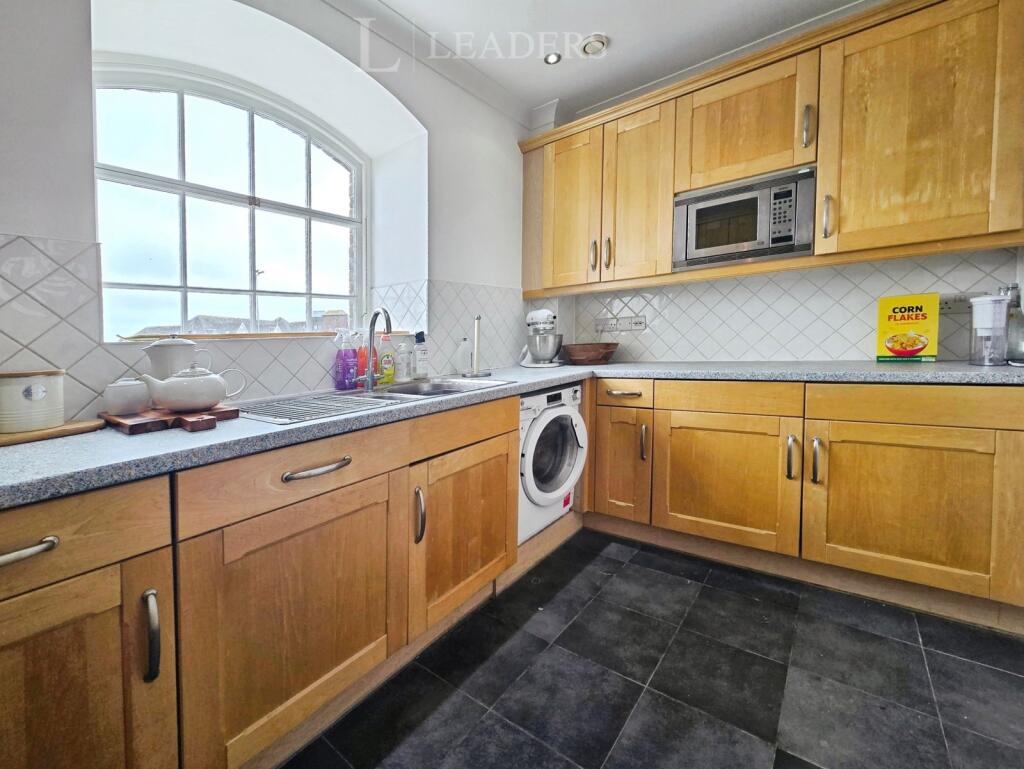Apartment in Portsmouth - View 5