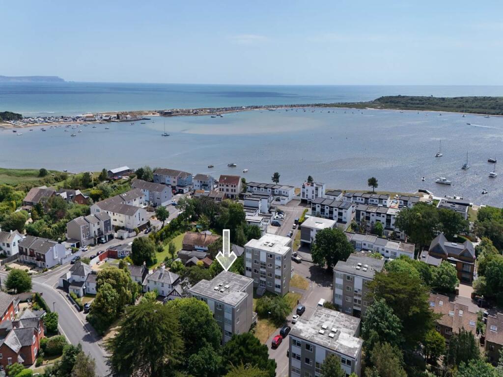 Main image of property: BADBURY COURT, 2 RUSHFORD WARREN , CHRISTCHURCH