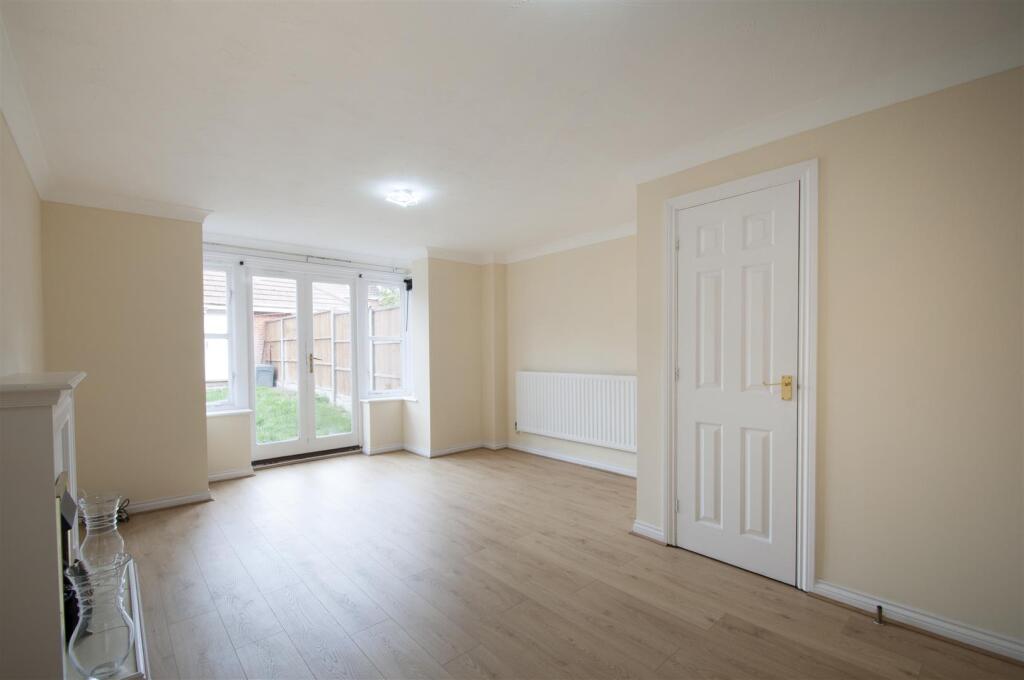 House in Slough - View 3