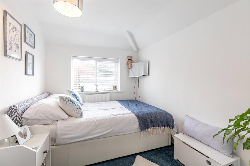 House in Marlborough, Preshute - More