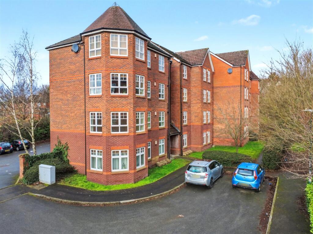 2-bed flat on Sheridan Way, Nottingham, £135,000