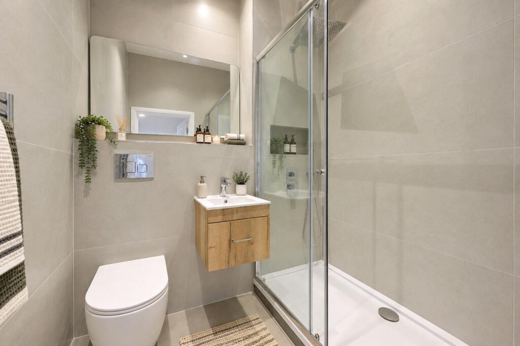 Apartment in Sutton - View 5