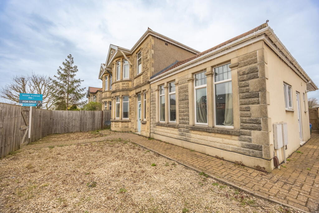 Main image of property: 209 Bath Road & Annexe, Keynsham, Bristol, BS31 1TD