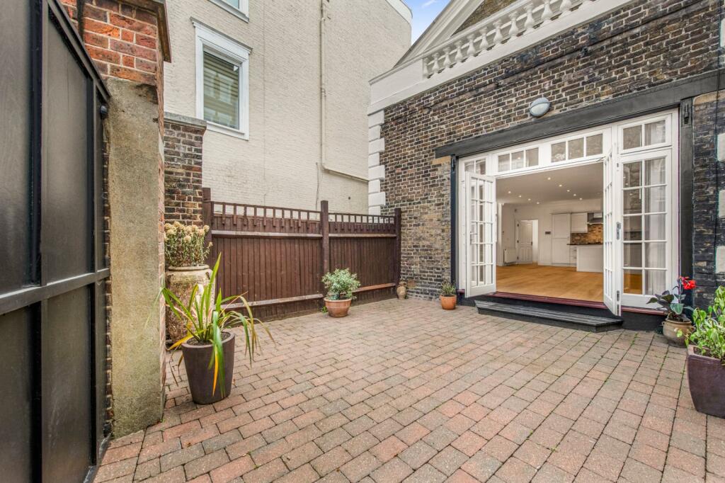 House in Richmond, Petersham - View 3