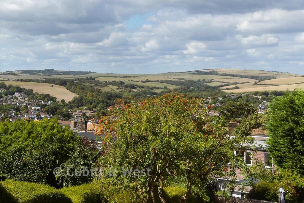 House in Brighton - View 3