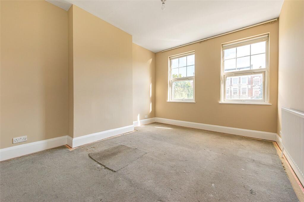 Apartment in London - More