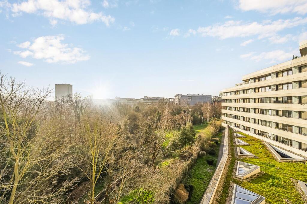 Main image of property: Colonial Drive, London