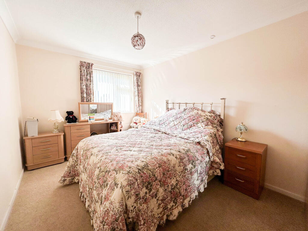 Gilwynes Court, Aldwick Felds - View 6