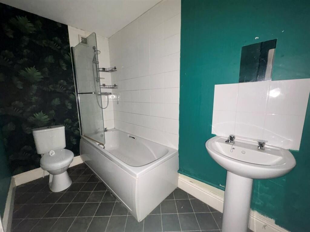 Apartment in Doncaster - View 4