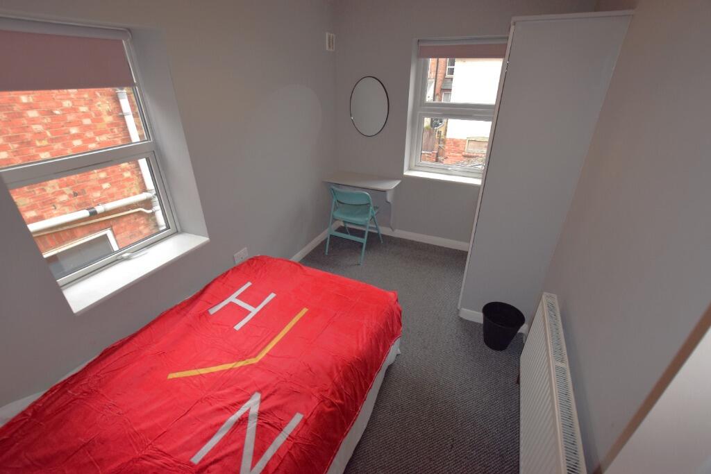 Main image of property: Euston Road, Far Cotton, Northampton, NN4