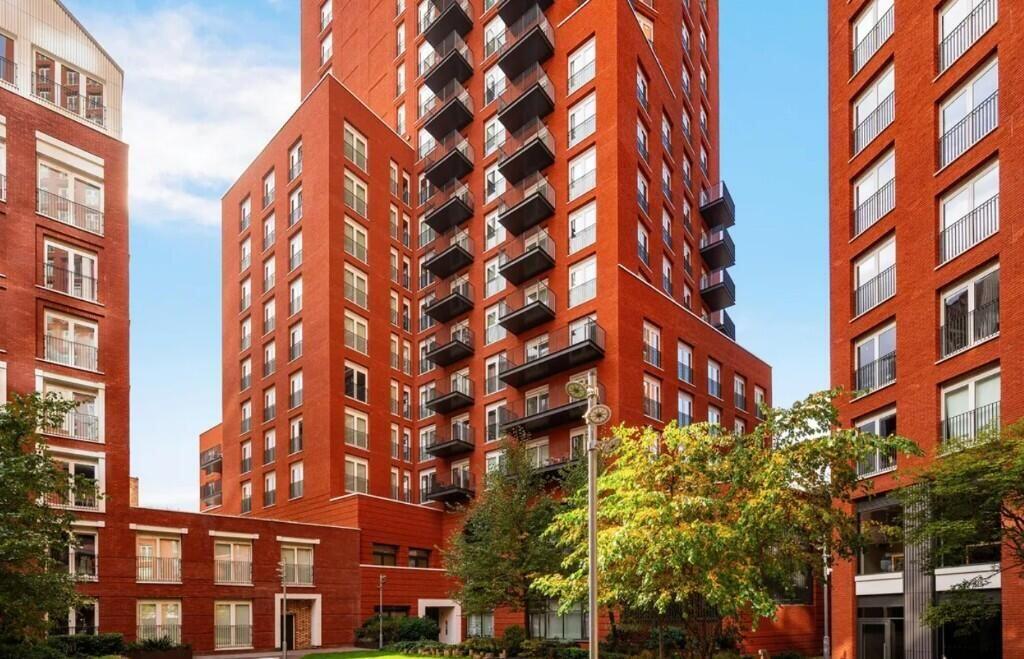 Apartment in London - More
