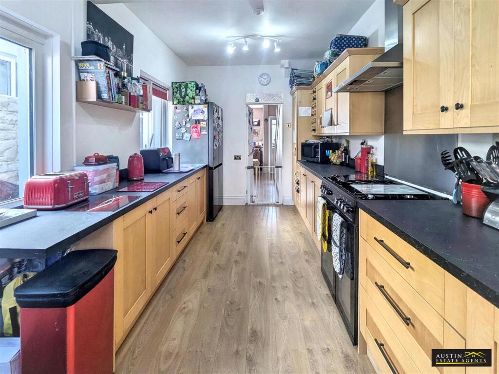 House in Dorchester - View 5