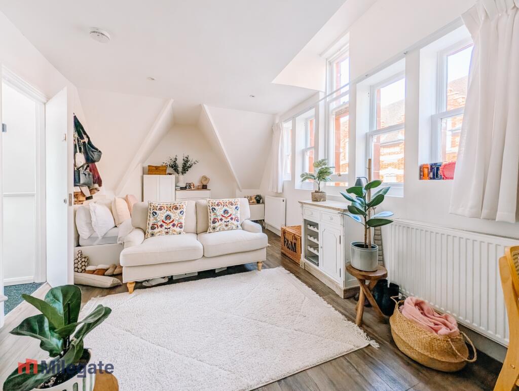 Main image of property: Cheapside, Reading, RG1