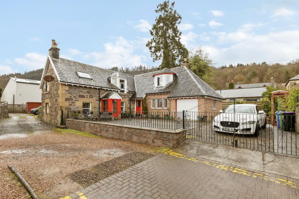 Main image of property: Ancaster Square, Callander