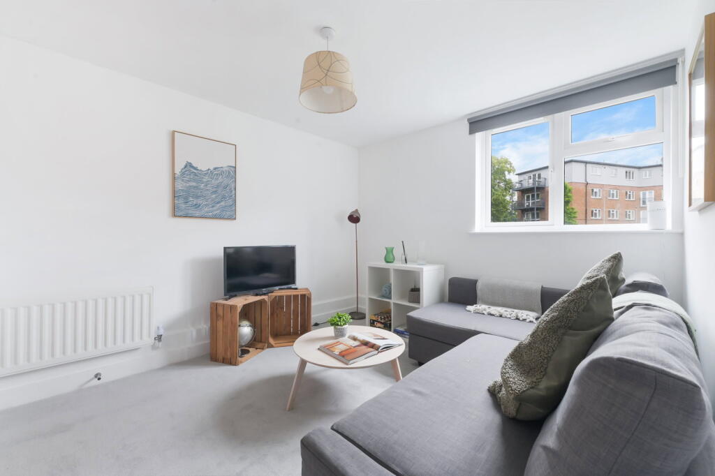 Apartment in London - View 5
