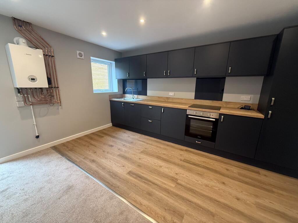Apartment in Stockport - View 3