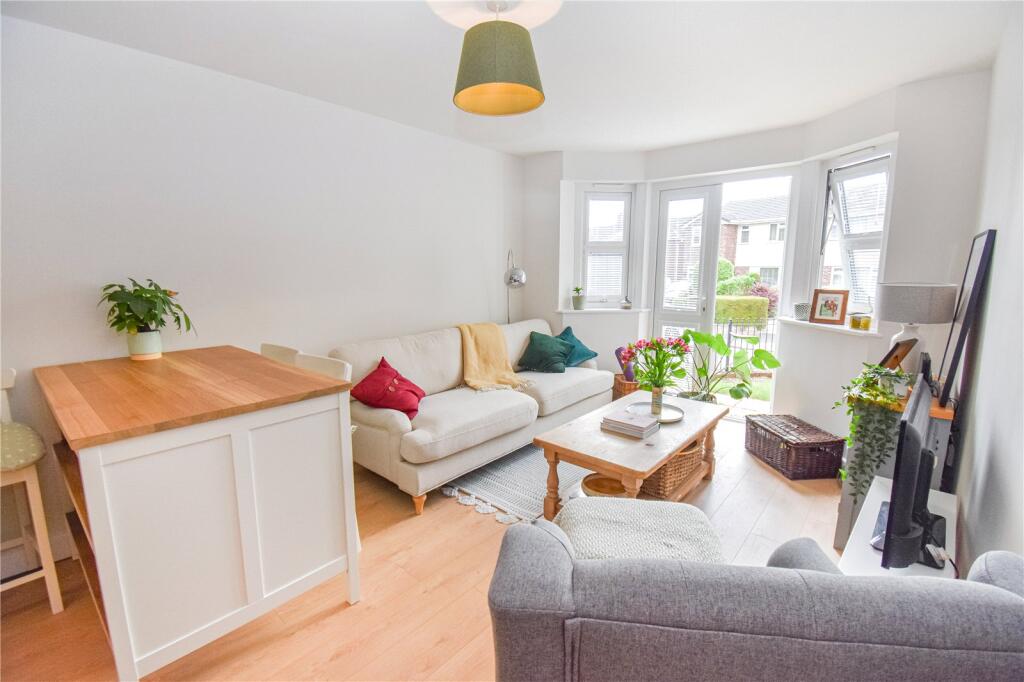 Apartment in Lambourn, West Berkshire - View 2