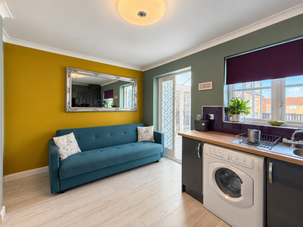House in Motherwell, South Lanarkshire - More