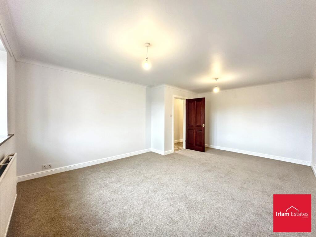 Rushmoor Close, Irlam, M44 photo 4