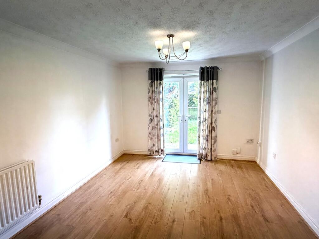 Minster Drive, Tyersal, Bradford, BD4 photo 2