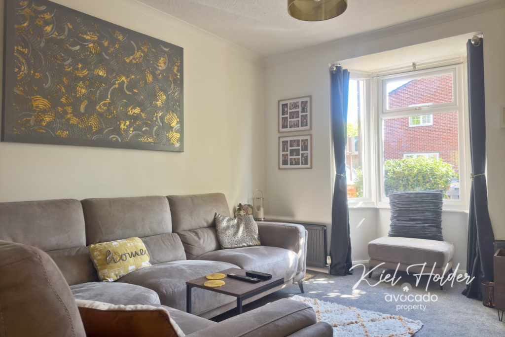 Prince of Wales Avenue, Reading, RG30 - More