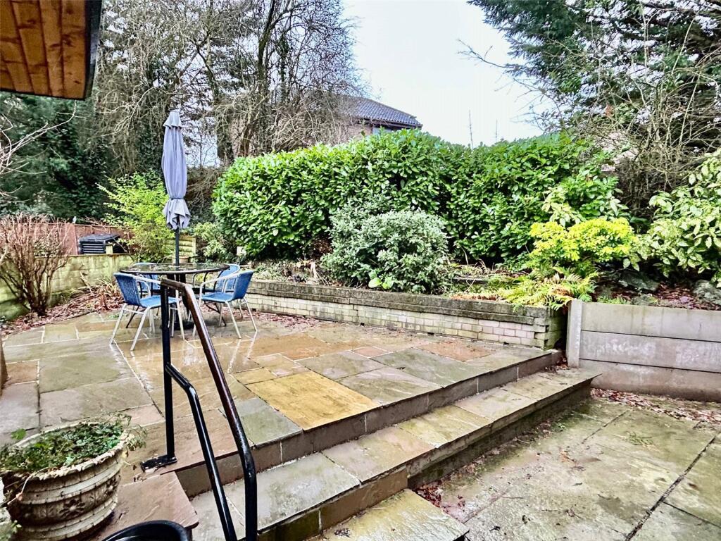 Main image of property: Oakland Glen, Walton-le-Dale, Preston, Lancashire, PR5