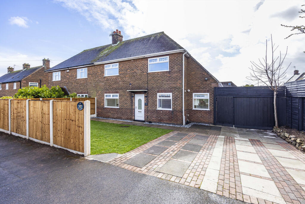 Main image of property: Elm Avenue, Nuthall, Nottingham, NG16