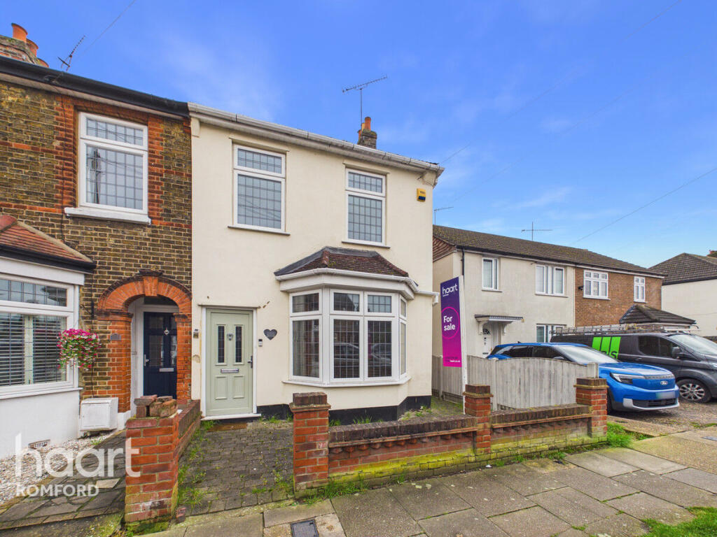 Main image of property: Cross Road, Romford, RM7 8AU