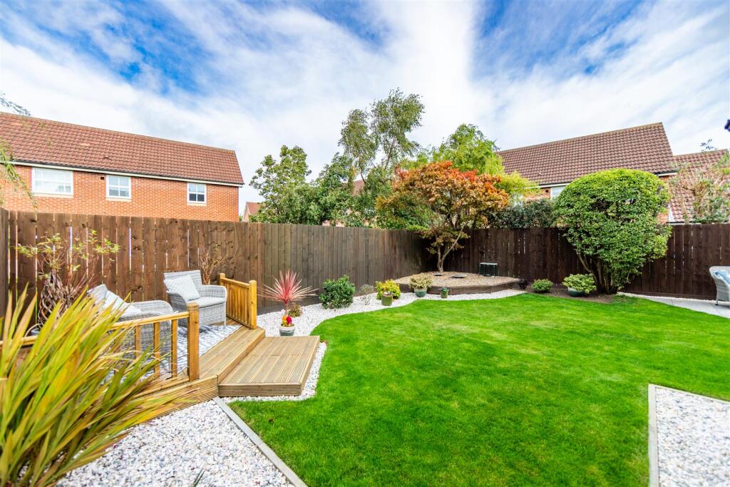 Shawbrow Close, Haydon Grange, NE7 photo 3