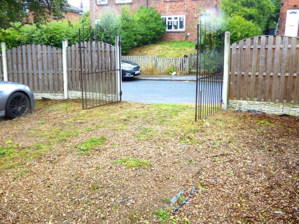 Fairfield Street, Bramley, Leeds photo 2
